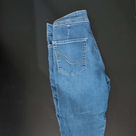 Levi Skinny Jeans | size 27 - Picture 4 of 5